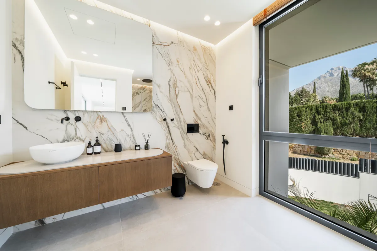 Listing image no 5 at Marbella  